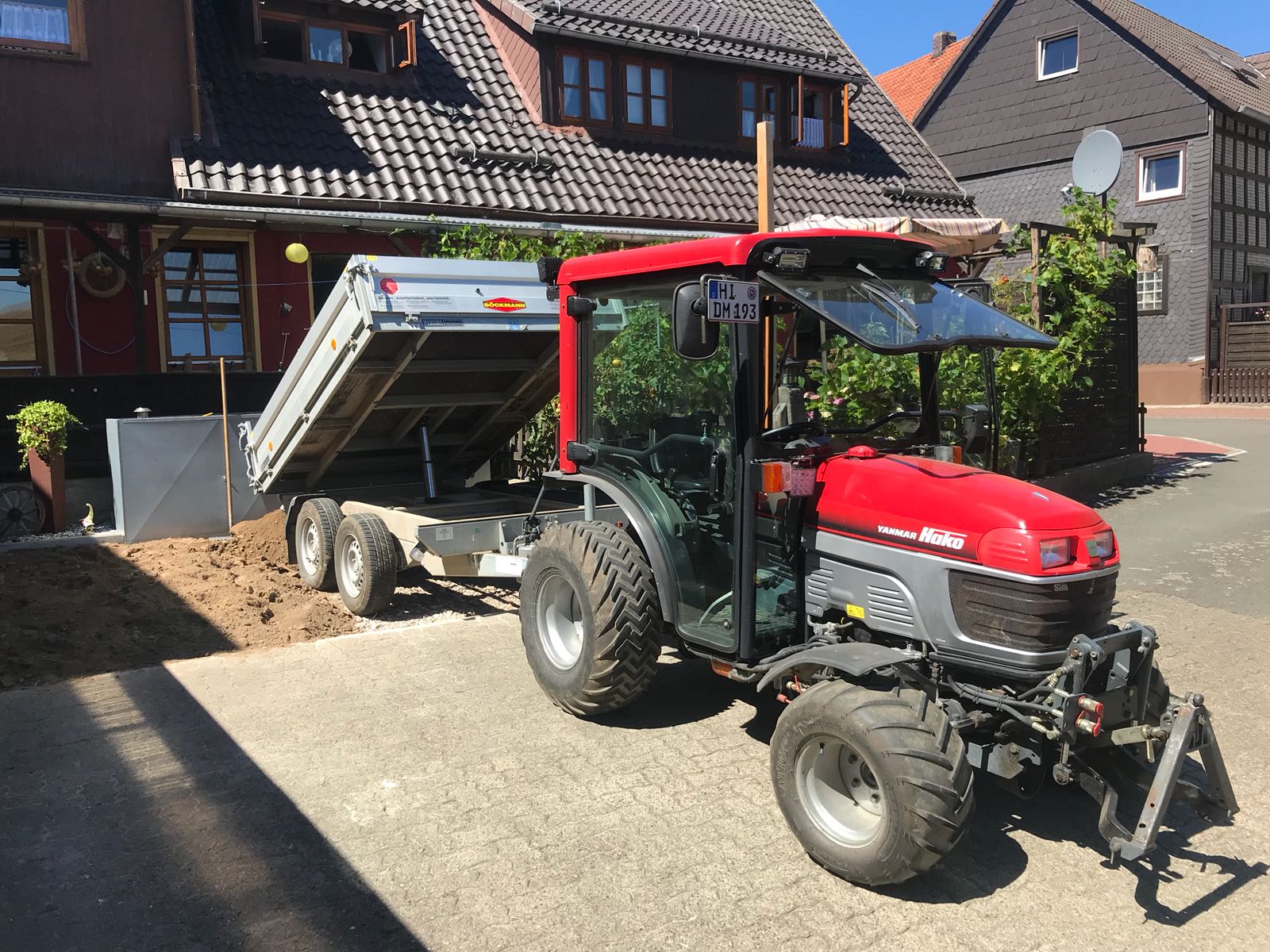 Hakotrac upload